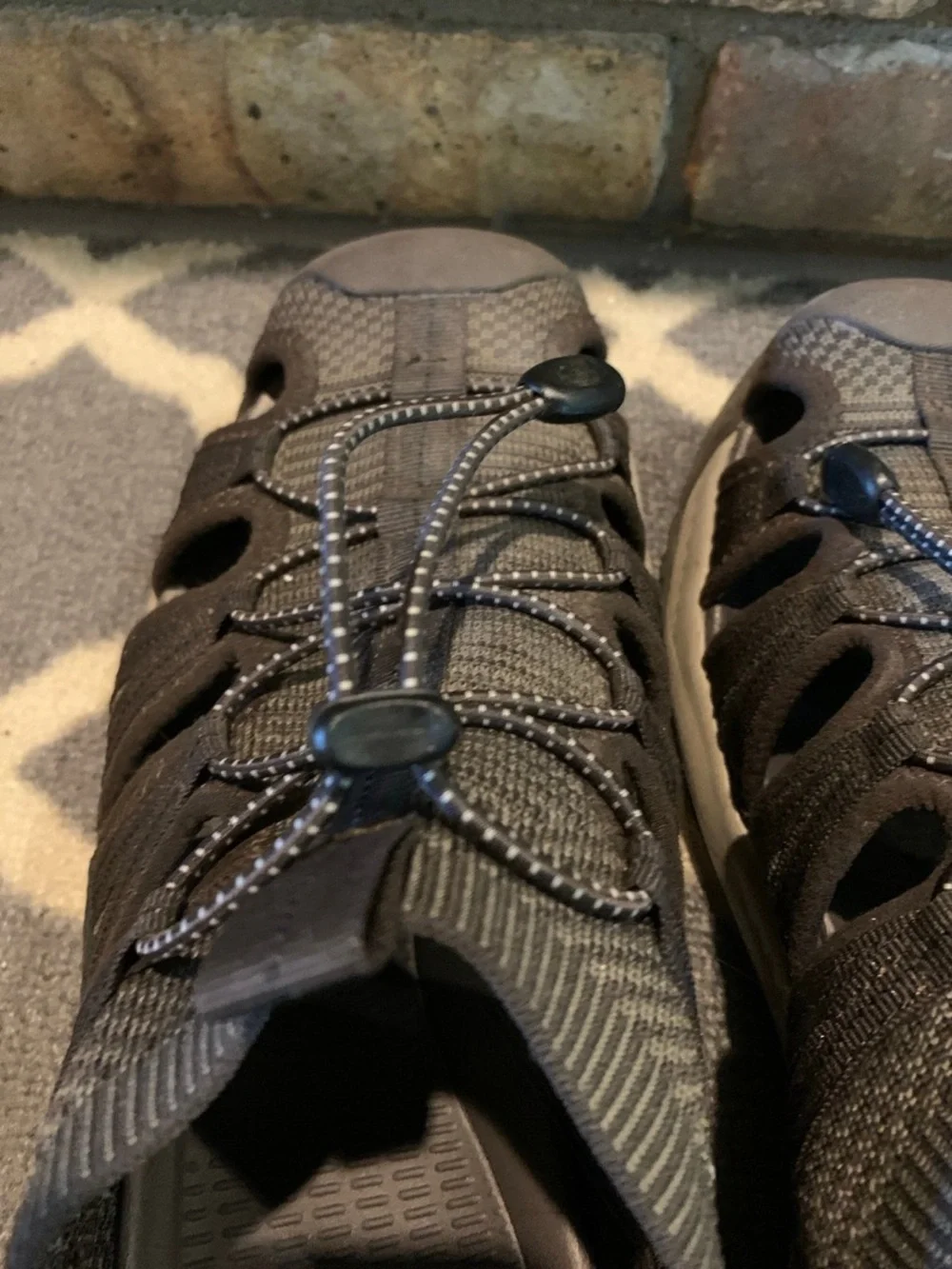 Eddie Bauer closed toe